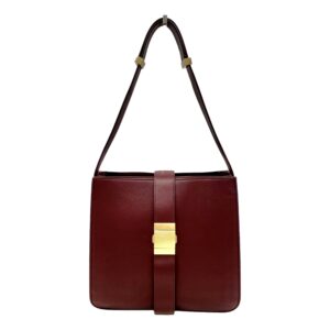 Stylish brown shoulder bag with buckle